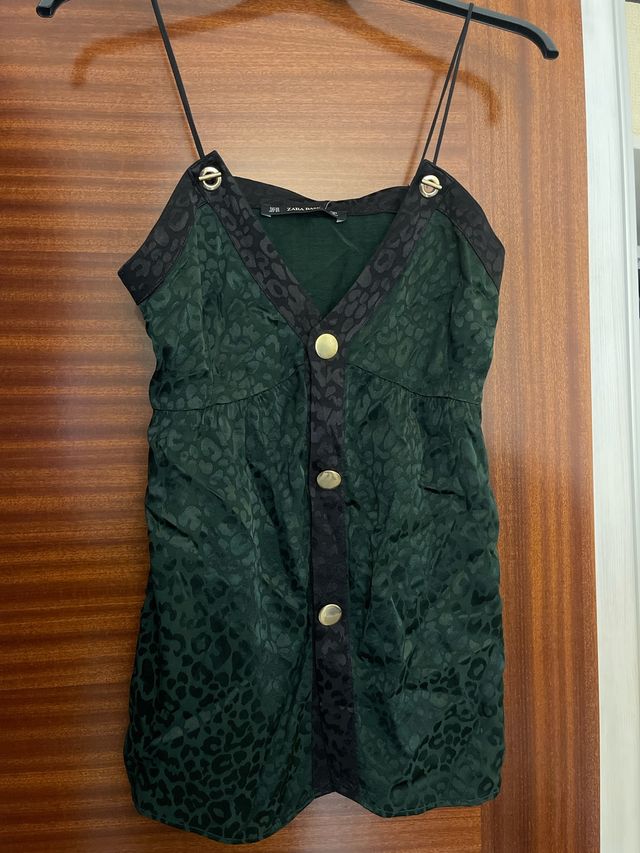 Top Zara satén estampado animal print verde