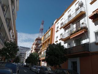 Piso en venta en Los Remedios en Sevilla