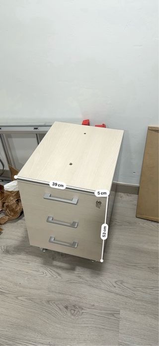 Cajonera de oficina beige y gris