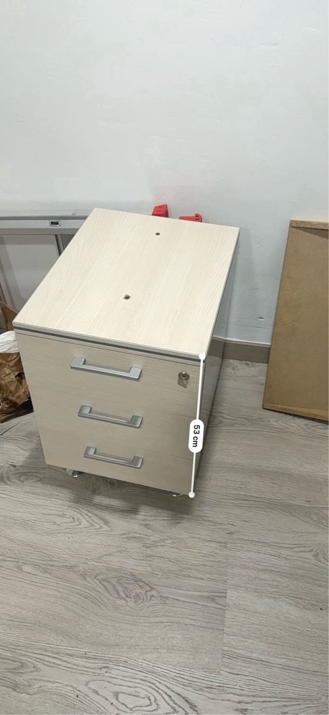 Cajonera de oficina beige y gris