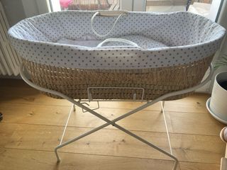 Moisés mimbre bebé como nuevo