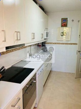 Piso en alquiler en Pedro Salvador - Las Palmeritas en Sevilla