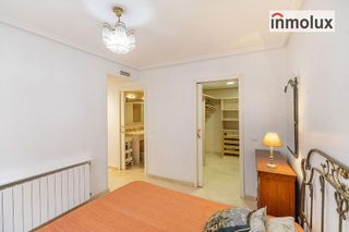 Piso en alquiler en Mercado en Alicante