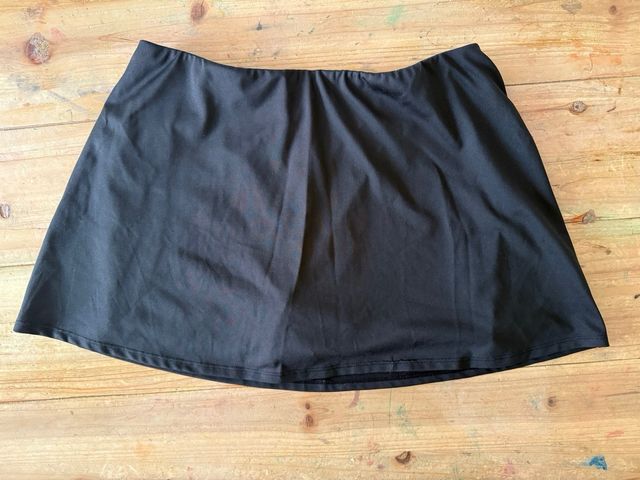 Falda pantalón deportiva Artengo negra