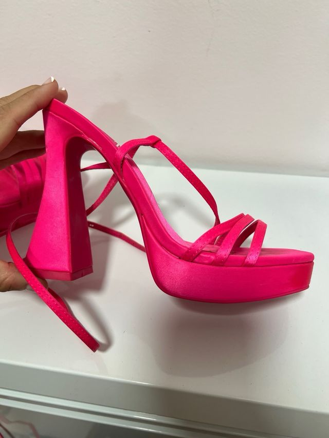 Sandali con tacco Zara