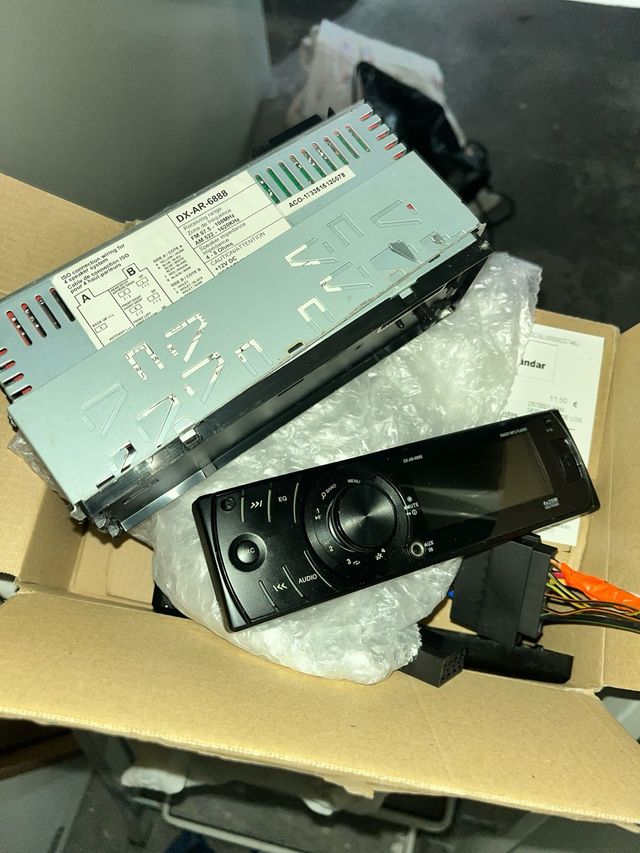 Radiocassetta per auto DX-AR6888