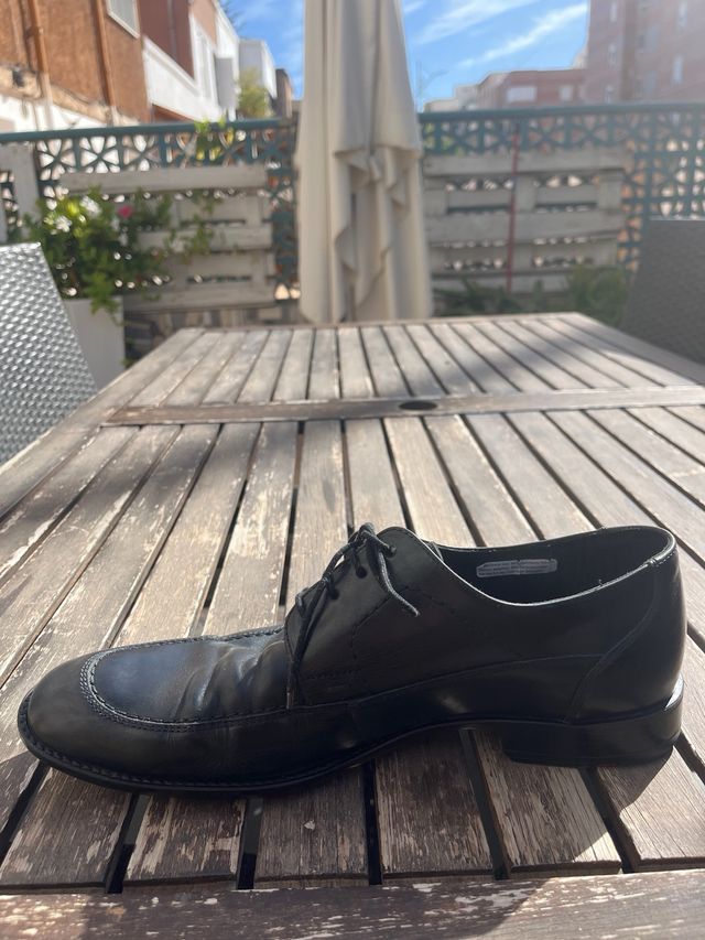 Zapatos Sociales Negros Lloyd Gabon