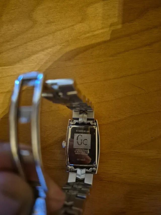 Reloj GUESS GC1000 Japan Movement