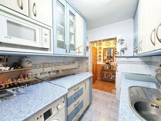 Local comercial en venta en Villayuventus-Renfe en Parla