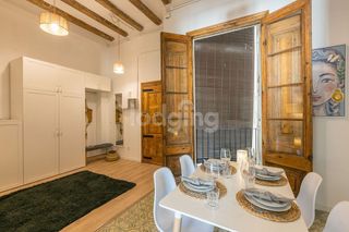Piso en alquiler en El Raval en Barcelona