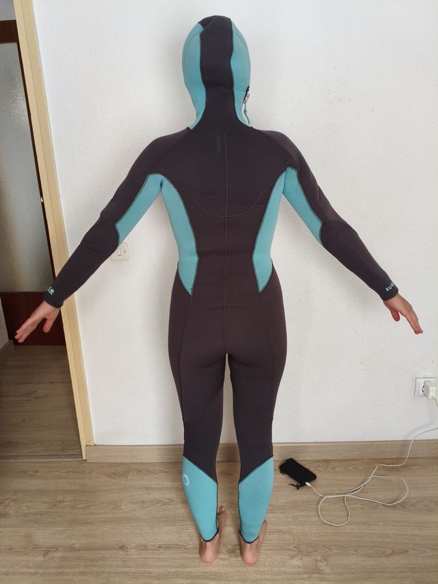 Traje de neopreno SUBEA con capucha