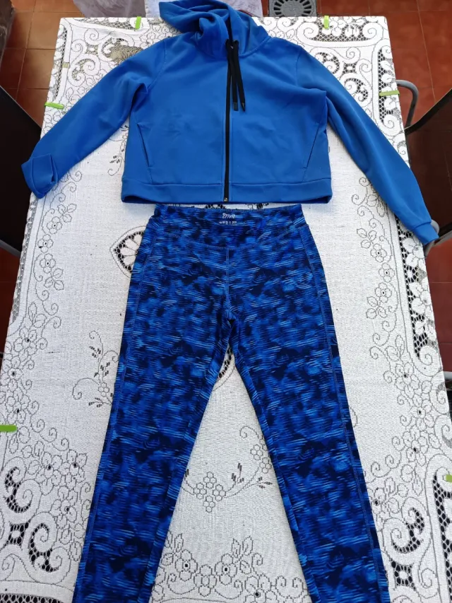 Set sportivo donna blu