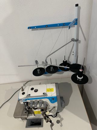 Remalladora industrial con fruncidora marca JACK