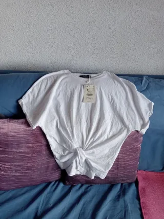 Camiseta Bershka blanca XS/34