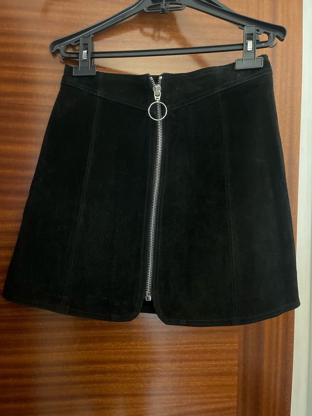 Falda Zara ante cremallera frontal talla XS
