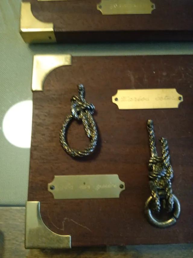 Marcos Nudos y Anclas Marinas