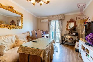 Piso en venta en Feria-Alameda en Sevilla