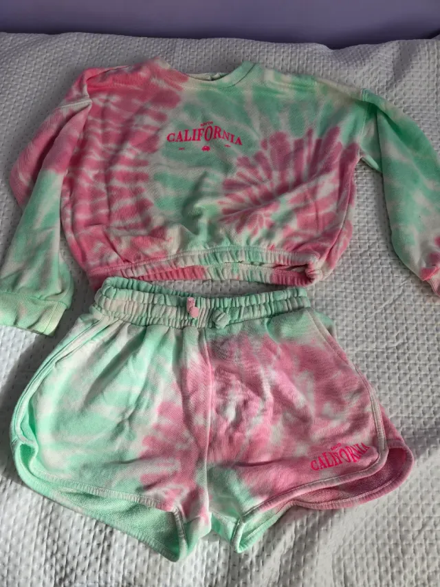 Conjunto deportivo tie-dye Primark