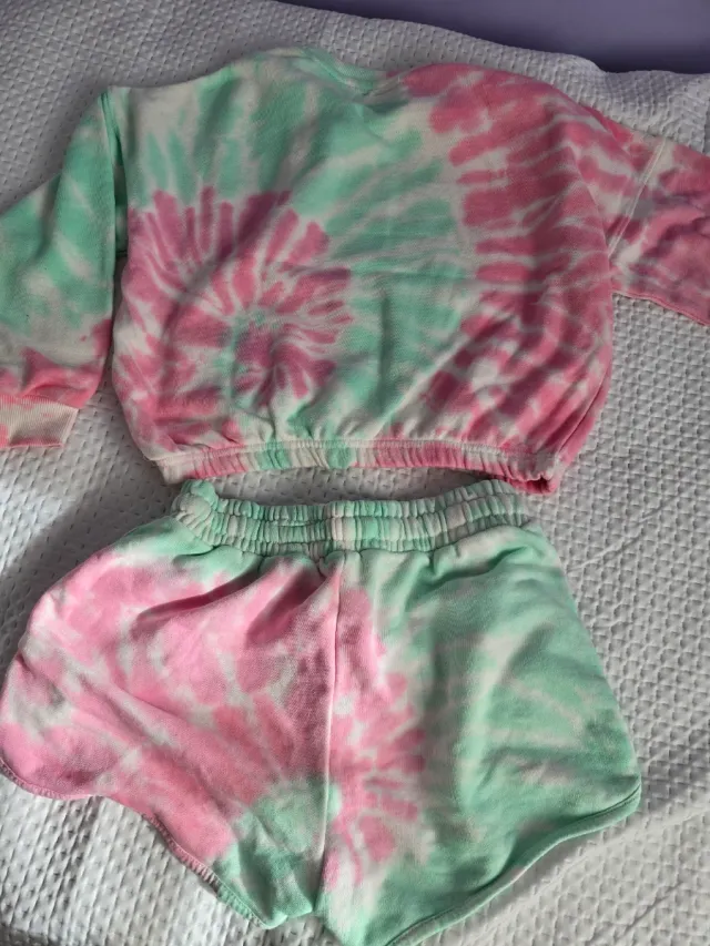 Conjunto deportivo tie-dye Primark