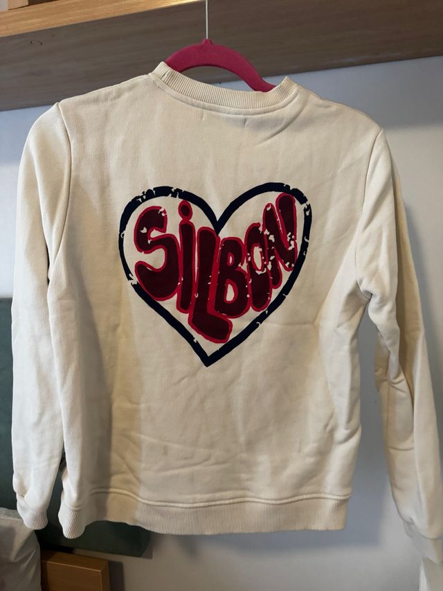 Sudadera Beige Corazón Rojo SILBON