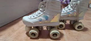 Patines blancos 4 ruedas niña
