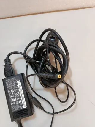 Cargador Portátil Acer 19V-3.42A