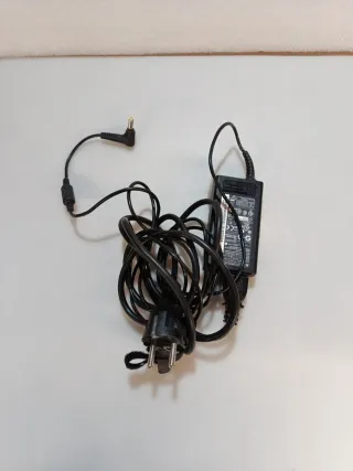 Cargador Portátil Acer 19V-3.42A