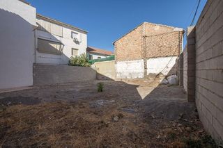 Terreno en venta en Avda. De los Ogíjares en Armilla