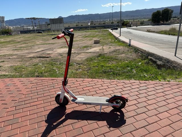 Patinete Eléctrico Xiaomi M365