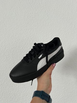 Zapatillas Puma Negras y Blancas Nuevas