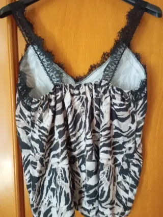 Blusa lencera con estampado cebra