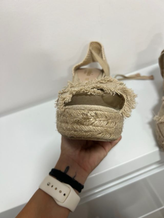 Zeppe con tacco beige di Camila's