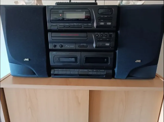Mini impianto JVC CD, cassetta e radio