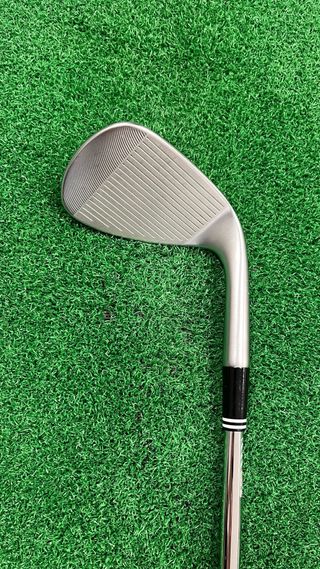 Cleveland CBX Zipcore 52° zurdo