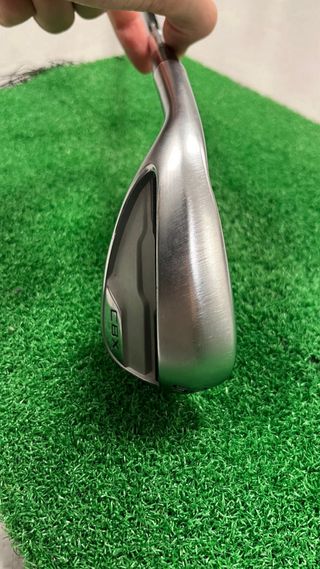 Cleveland CBX Zipcore 52° zurdo