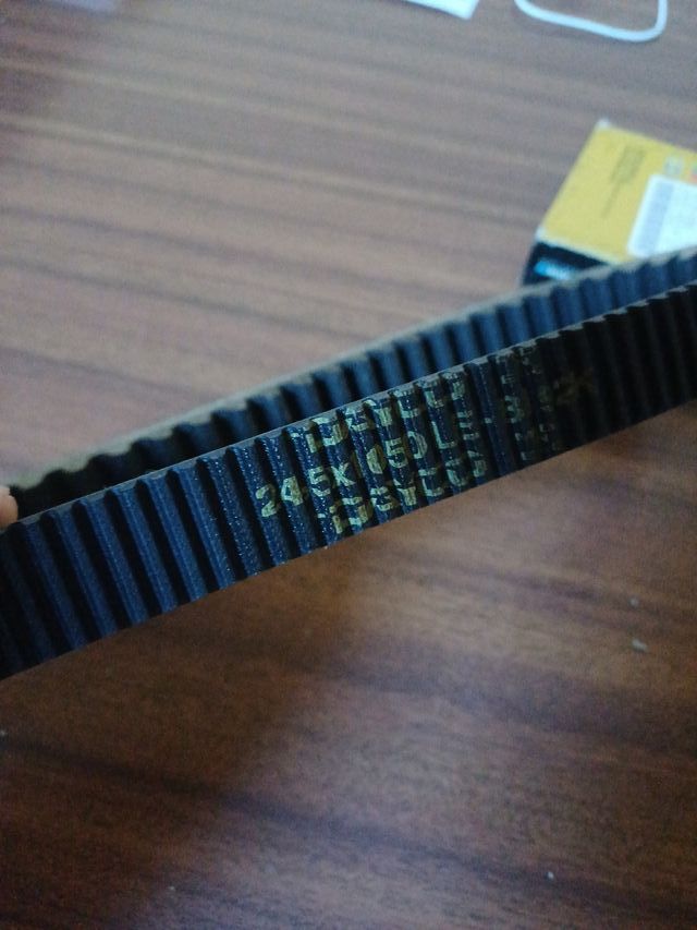 Cinghia Dayco 8192k per scooter Madison 400