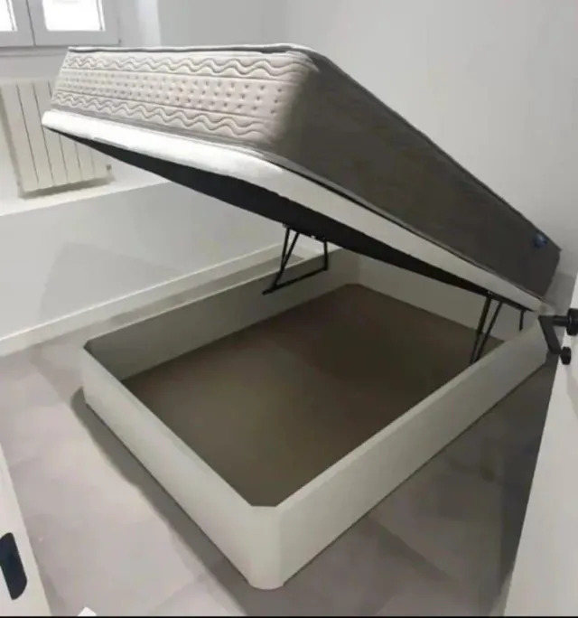 Letto a scomparsa con materasso