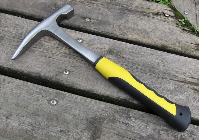 Martillo de albañil para mampostería