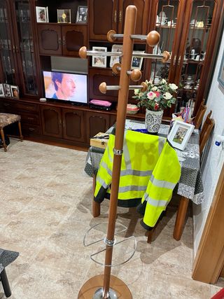 Appendiabiti in legno e metallo