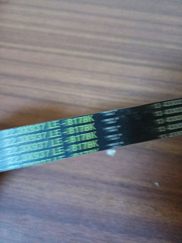 Cinghia Dayco 8178K per Piaggio Beverly 125