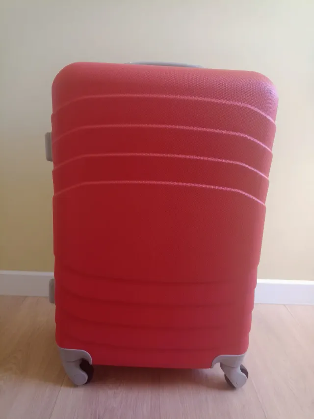 Maleta Mediana Rojo Coral Misako