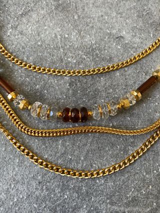 Collana multistrato oro e marrone