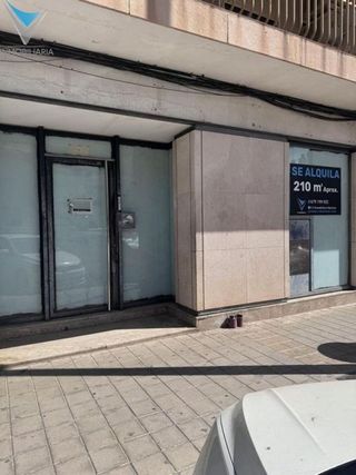 Local comercial en alquiler en El Mercado en Manises