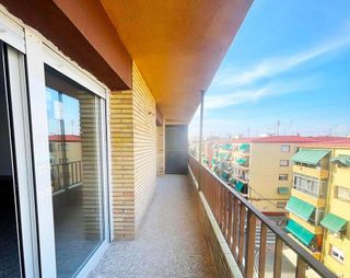 Piso en alquiler en Carolinas Altas en Alicante