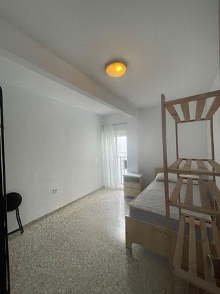 Piso en alquiler en Carolinas Altas en Alicante