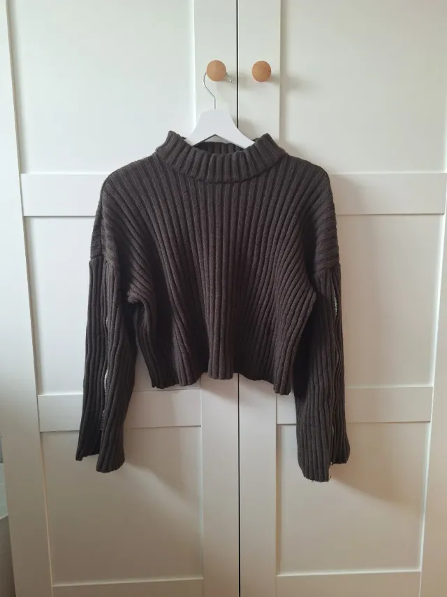 Jersey de cuello alto verde Zara M