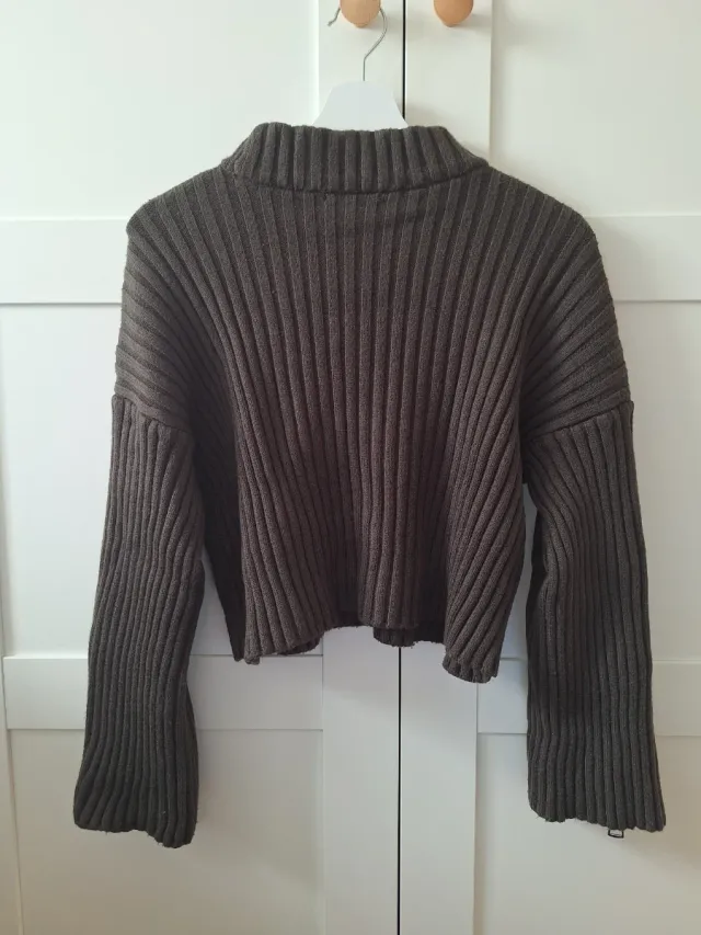 Jersey de cuello alto verde Zara M