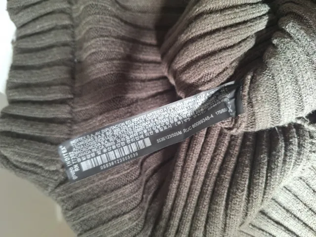 Jersey de cuello alto verde Zara M