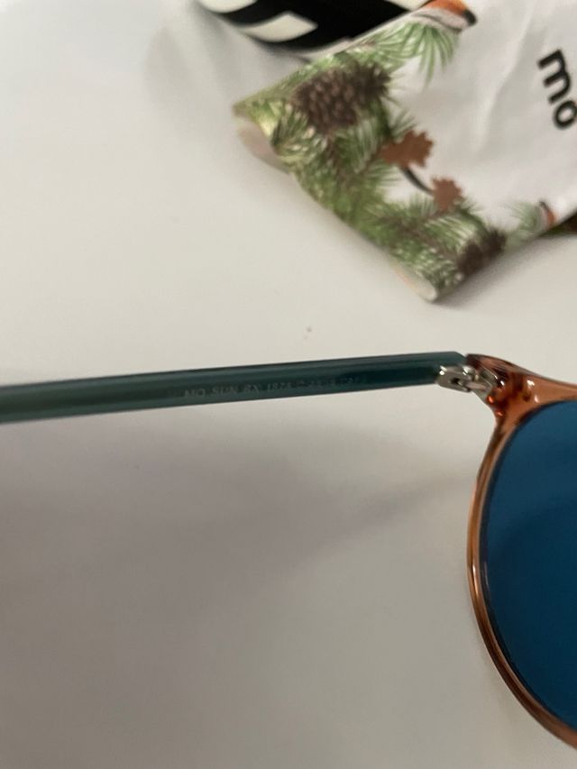 Gafas de sol mo azules y marrones