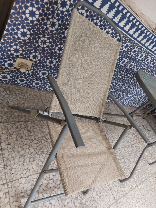 Mesa y 4 Sillas Plegables Exterior